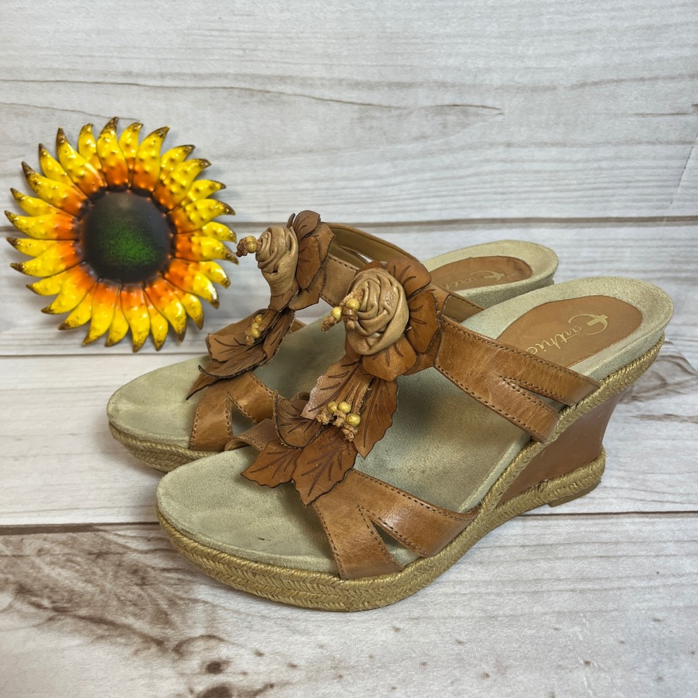 Earthies Tan Leather Floral Wedge Sandals Boho Espadrille 9B Shoes‎